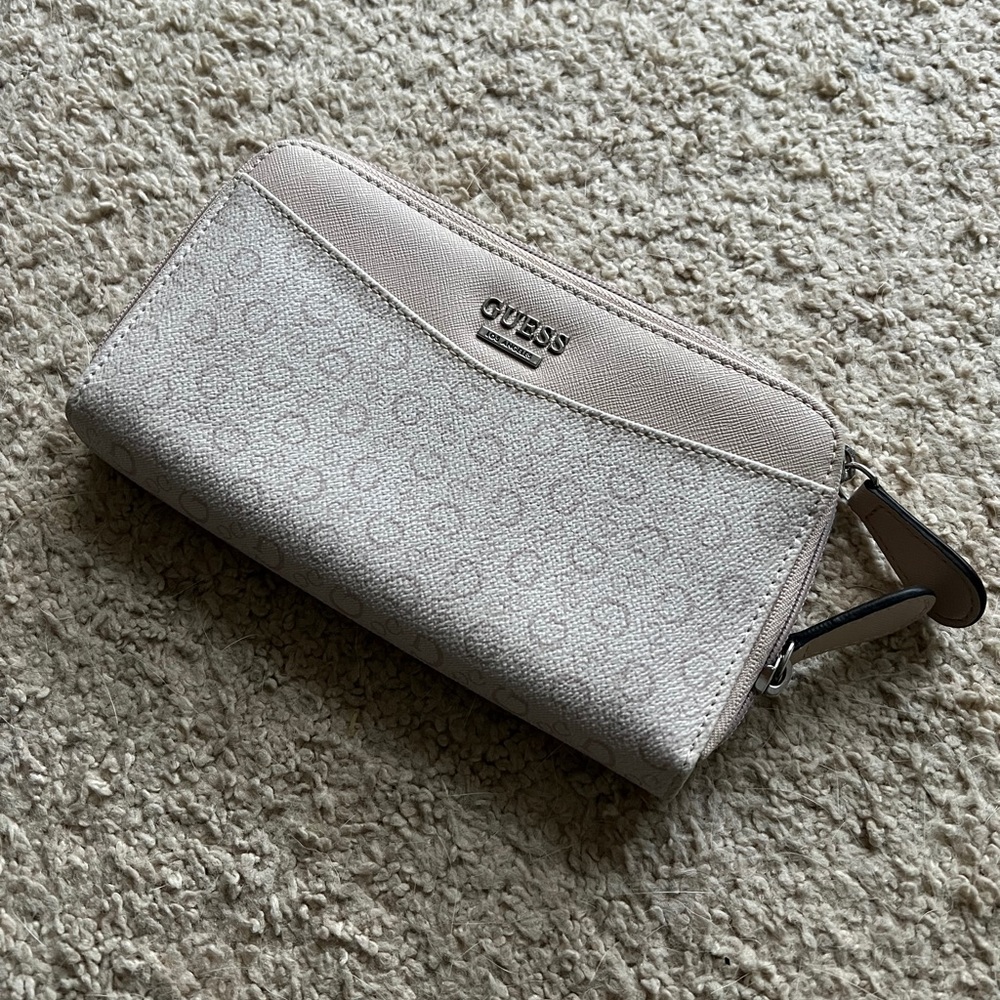 Guess wallet